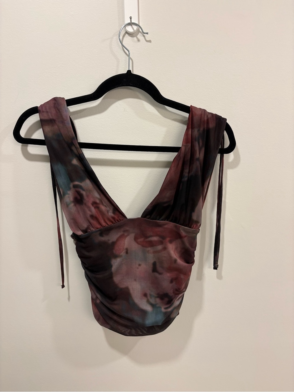 Tie-Dye V-Neck Ruched Crop Top - Multi Brown